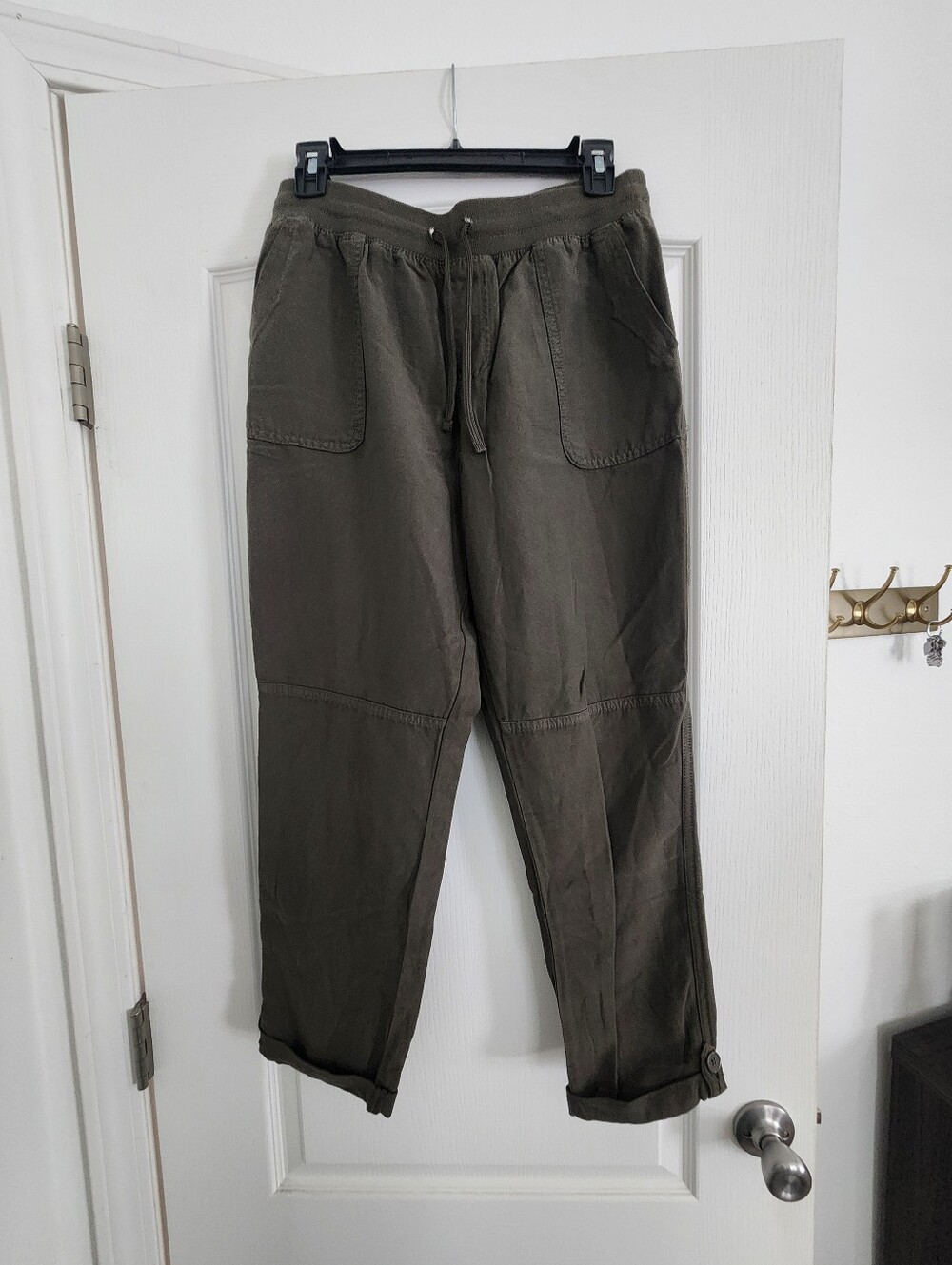 Maurices Womens Dark Green Cargo Pants - NWOT